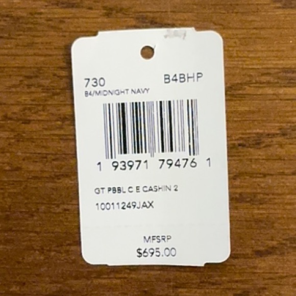 Cashin Carry Tote 29 
Dark navy with a cloud blue piping and oxblood interior - Picture 10 of 12